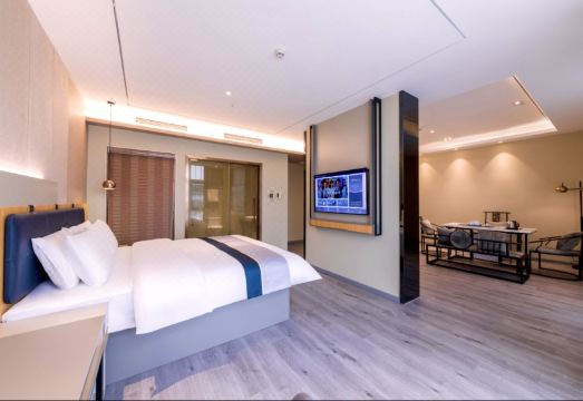 홈인 · neo 호텔 (빈현 롱광 빌딩)