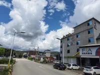 Menglian Yuesu Mangtianlian Hotel - Pet friendly
