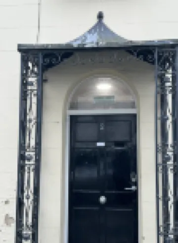 Central Studios Gloucester Place by Roomsbooked