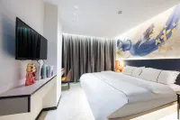 Xiangxie Zhixiang Hotel (Qingyuan Meilin Plaza) Hotels near Taihe Ancient Cave