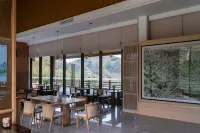 Lihuagu Water Residence Hotel Hotels in Xinyi