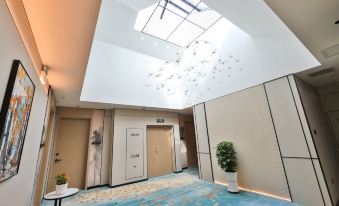 Earl Family Hotel (Changbai Mountain North Slope Distribution Center Erdao Baihe)