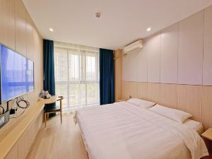 Vision Hotel (Suzhou Railway Station Pinglong Road West Subway Station)