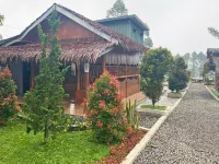 Buana Glamping Hotels in Pangalengan