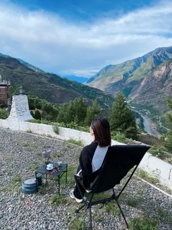 Danba Dianshi · Baoshengju Hostel