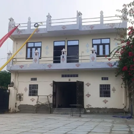 Hotel Kukas Palace