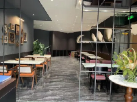 斯悦酒店（大坪時代天街石油路地鐵站店）