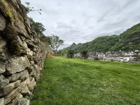 Zhenyuan Jiangshanju · Jiangshang Chunshan Scenic Homestay Отели рядом с достопримечательностью «Zhusheng Bridge»