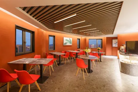 Urumqi Baiyun Tianchen Hotel Отели рядом с достопримечательностью «Xinjiang Institute of Engineering»