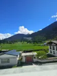 Dalong Hotel (Zaxigang Village, Lunang Town)