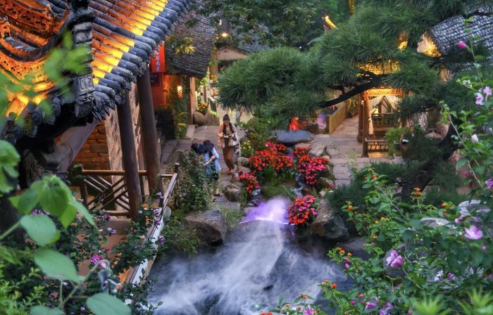 Wuyuan · Tranquil Time: Day Coffee & Night Wine Vacation Guesthouse (Huangling Scenic Area Branch)