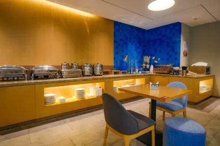 Homeinn · neo (Yangzhou Yizheng Zhenzhou West Road) Отели рядом с достопримечательностью «Yangzhou Expo Park»