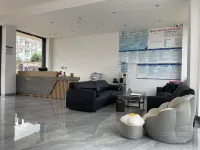 Flower Sea Fragrant Mountain Homestay Hotel di Hanyuan County