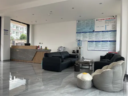 Flower Sea Fragrant Mountain Homestay Отели в г. Ханьюань