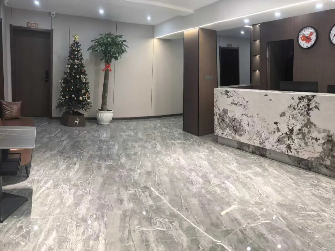 Honghong Hotel - Heihe