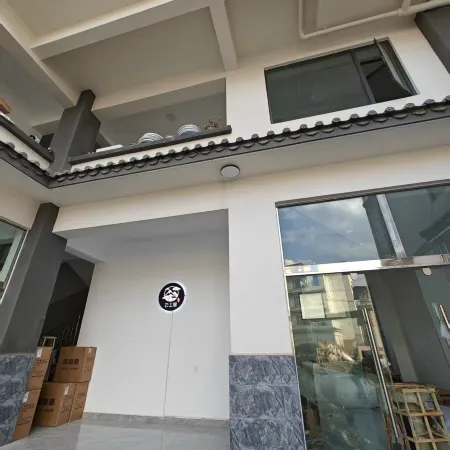 Yunshangju Smart Homestay (Pu'er Station)
