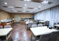 Superior Hotel (Dehui Xindongfang Plaza)