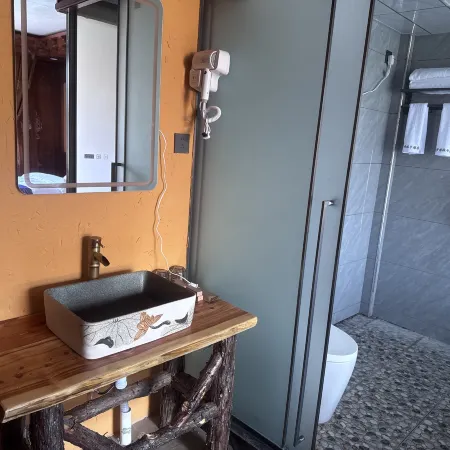 Yuke Norbulingka Homestay