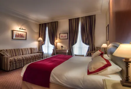 Best Western Premier Trocadero la Tour Отели рядом с достопримечательностью «Эйфелева башня»