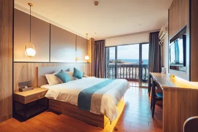 Honghaiwan Qintian Bandao Hotel Hotels near Red Bay Gulf