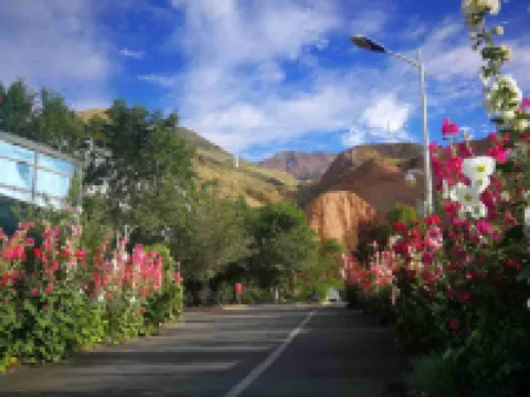 Duola Shenshan Hot Spring Hotel Hotel di 