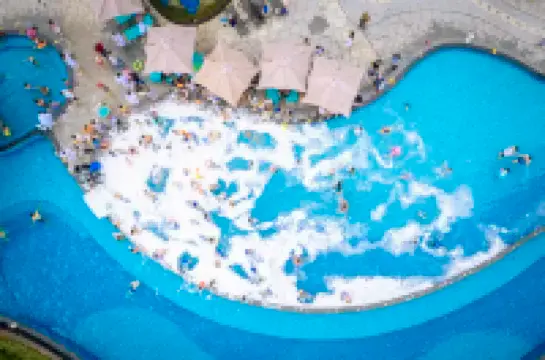 撫仙湖海豚灣ホテル（寒武紀小町）