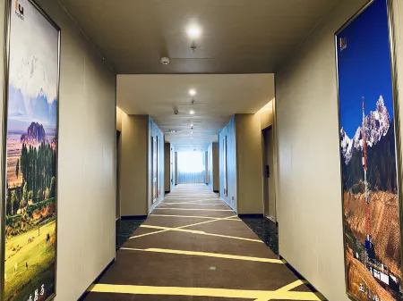 IU Hotel (Yumen railway station) Отели в г. Юймен