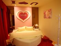 广州LOVEME情侣主题酒店 - 一室圆床房