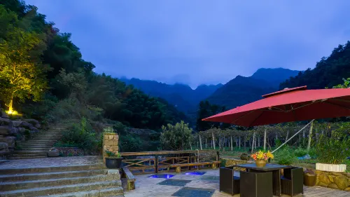Jiande Countryside Painting Hotel (Tonglu Luci Holiday Area) - Kitchens