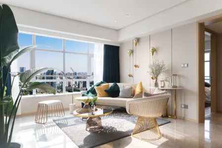 TF Suites Отели рядом с достопримечательностью «Chengdu Polytechnic Qingyang Campus»