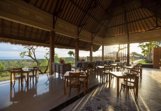 5. 세마부 힐 호텔..