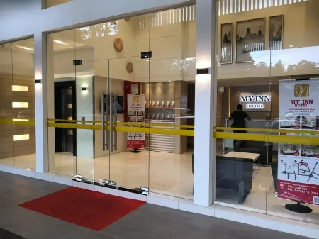 My Inn Hotel Kota Samarahan Отели рядом с достопримечательностью «BEM SIB Central City»