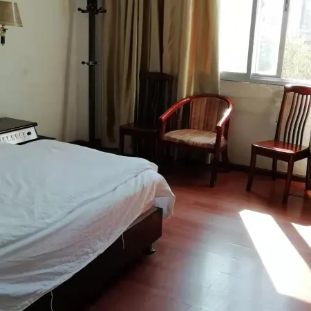 Jingdong Xianglong Hotel
