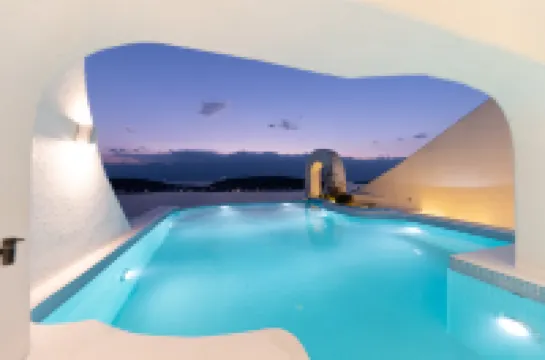 Sound on the Clouds Hotel Santorini, Dali