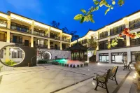Chengdu Chanyin Hotel (Huanglongxi Ancient Town) Hotels near Huanglongxi Town