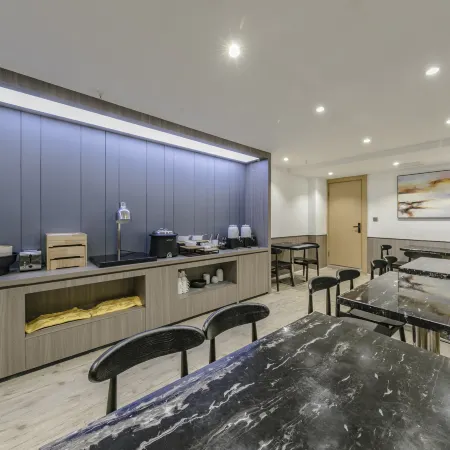 HanTing Hotel (Fuzhou Sanfang Qixiang JProvincial Hospital Subway Station)