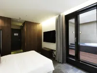 Pangyo KYND Hotel(Tax Refundable in cash for foreigner) Hotels near Gallery Yul