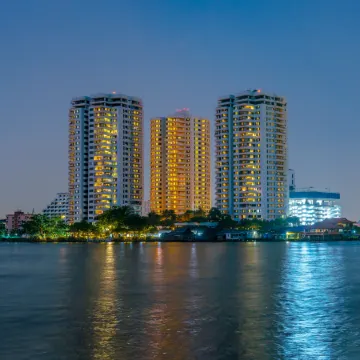 Riverine Place Hotel and Residence