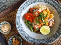 Ruean Thai Hotel Hotel di Si Samrong
