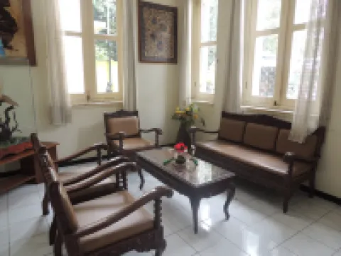 Wisma Tamu Uksw Hotels in Sidorejo