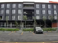 Mahima Hotel Hotels in West Semarang