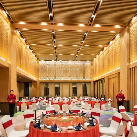 Lailu Minshan Hotel