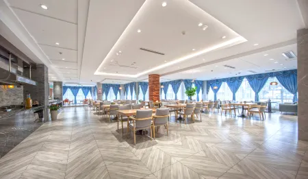 Penglaige Sea View Hotel Отели рядом с достопримечательностью «The Xiushan Island Scenic Area»