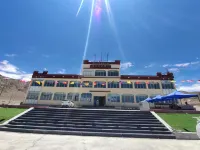 日土班公湖遊客中心住宿