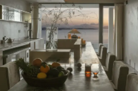 Miyue ·Shenzhen Positano Cliff Seaview Beauty Hotel