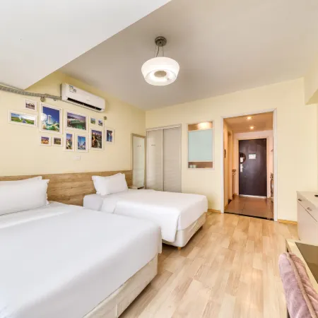 EK Inn Hotel (Dalian Dongbei University of Finance and Economics Gaoxin Wanda) Hotels in Dalian