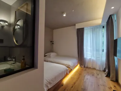 Twenty Township Homestay (Twenty Eight Ancient Town Branch) Hotel dekat Nianbadu