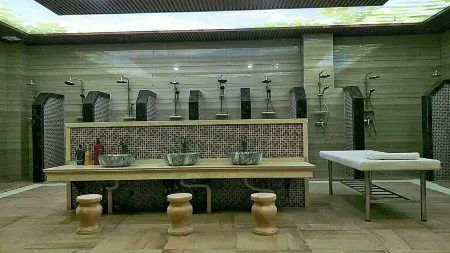 Shuiyun Yayue Hotel (Pizhou Gangshang Town Banzhuang Gas Station) Отели рядом с достопримечательностью «Ginkgo Time Tunnel»