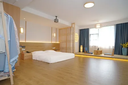 Jianzi Hotel (Xiangtan Infrastructure Camp) Отели рядом с достопримечательностью «Hunan University of Science and Technology Gymnasium»