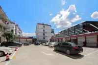 7 Days Premium Hotel (Lincang Bus Station City No.1 Middle School Branch)